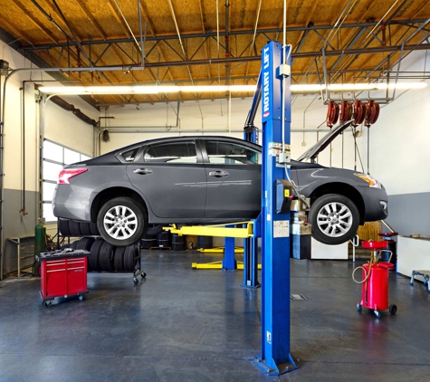 Meineke Car Care Center - Aurora, IL