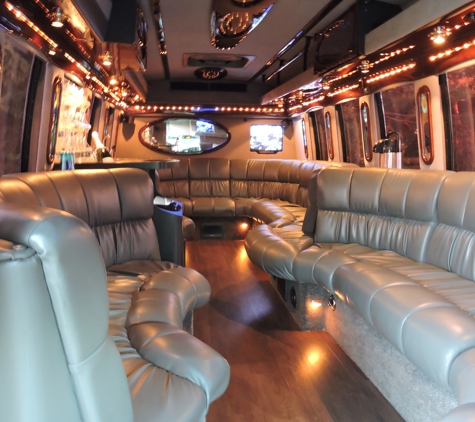 WOW Limo LLC - Lake Geneva, WI