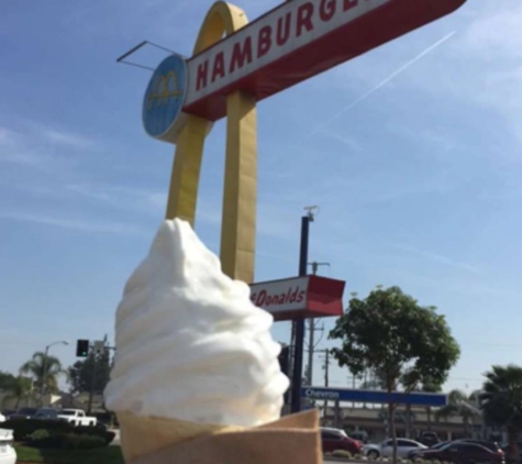 McDonald's - Downey, CA