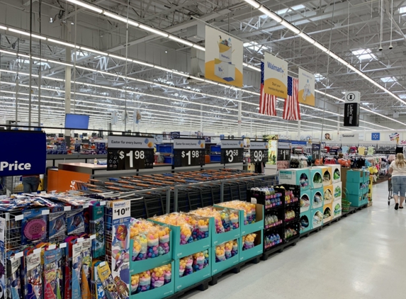 Walmart - San Diego, CA. Spring 2022