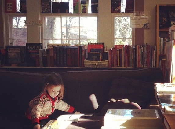 Barrow Bookstore - Concord, MA