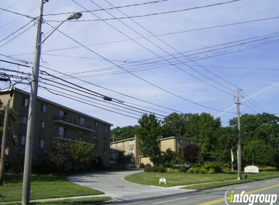 Beachcliff Place Apartments - Rocky River, OH