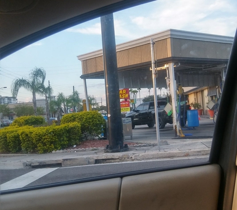 Octopus Car Wash - Orlando, FL