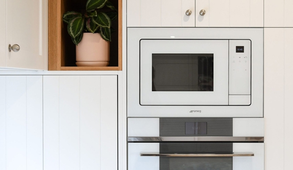Currumbin Cabinets Pty Ltd - Currumbin Waters, QLD