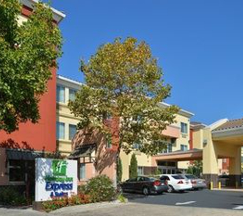 Holiday Inn Express & Suites Berkeley - Berkeley, CA