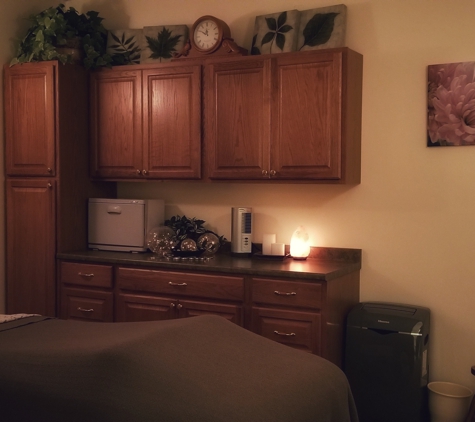 Body in Balance Tesa Foxall LMT - Quincy, IL. Hours by appointment. Text or call 217-257-3090