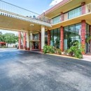 Quality Inn & Suites at Tropicana Field - Motels