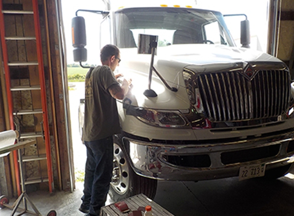 Newby Auto Body - Mattoon, IL