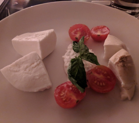 Mozzarella & Vino - New York, NY