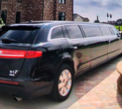 Donna Limousine Services - Donna, TX. 956-263-9111