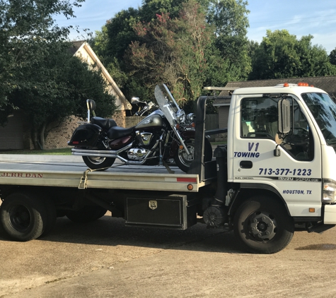 V1 Towing - Houston, TX. Suzuki Intruder 1500
