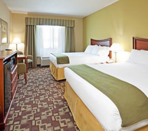 Holiday Inn Express & Suites Southern Pines-Pinehurst Area - Southern Pines, NC