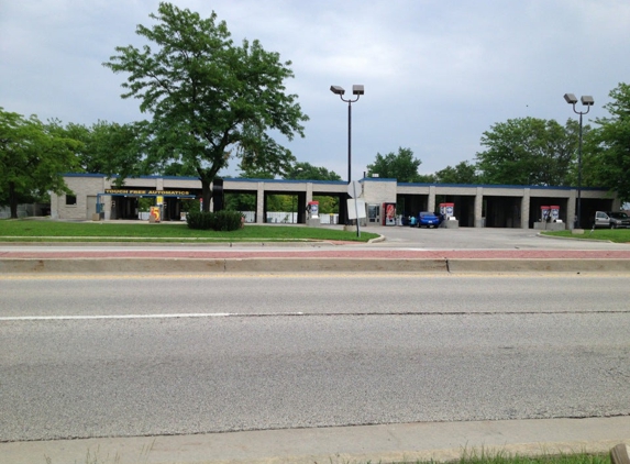 Mickey's Car Wash - Bloomingdale, IL