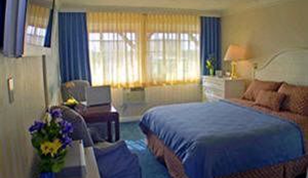 Bay Shores Peninsula Hotel - Newport Beach, CA