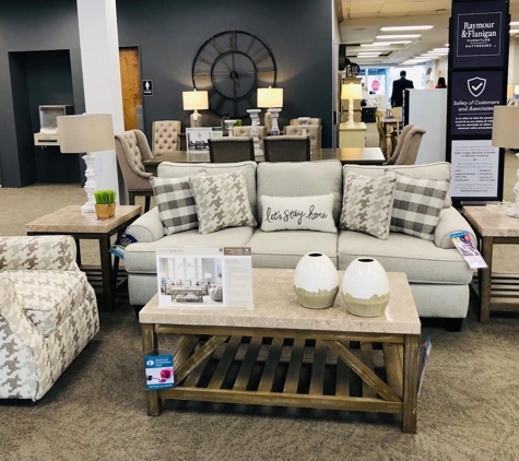 Raymour & Flanigan Furniture and Mattress Store - Farmingdale, NY