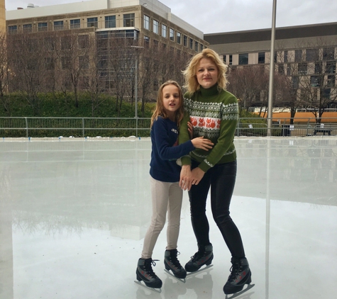 Kendall Square Community Skating - Cambridge, MA