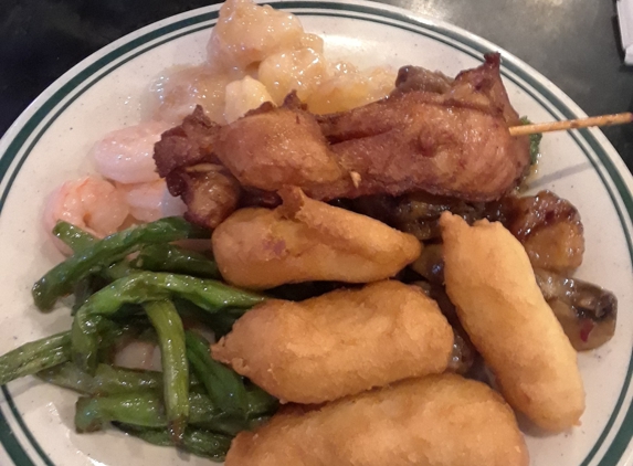 China Star Super Buffet - Dyersburg, TN. THE BEST CHINESE RESTAURANT IN A 3 STATE RADIUS!!!!