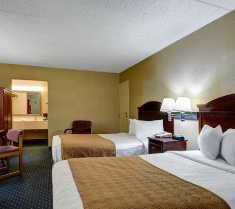 Econo Lodge - Morgantown, WV