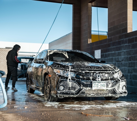 Autowash @ Dove Valley Car Wash - Englewood, CO