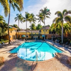 Coconut Palm Club Apartments