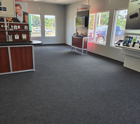 Verizon - Bolivar, MO