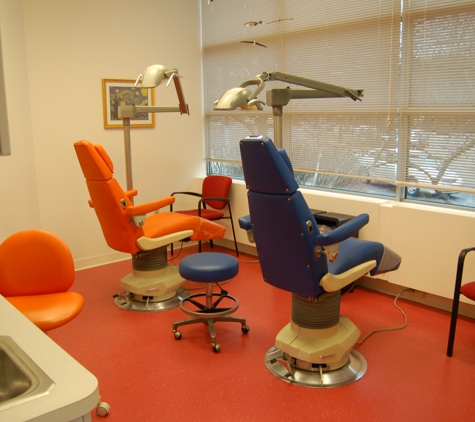 White Plains Pediatric Dentistry D D S - White Plains, NY