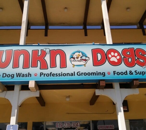 Dunk'N Dogs - San Diego, CA