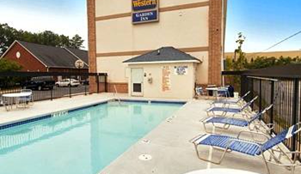 Garden Inn Union City - Union City, GA