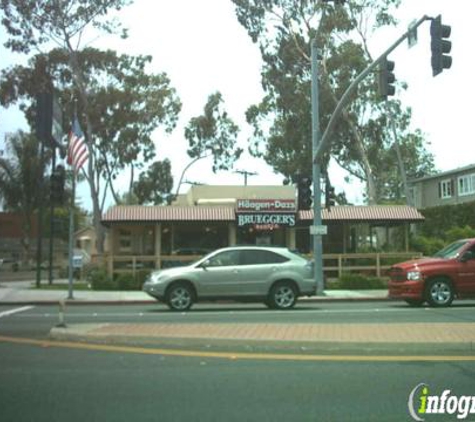 Bruegger's Bagels - Corona Del Mar, CA