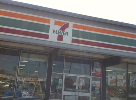 7-Eleven - Chatsworth, CA