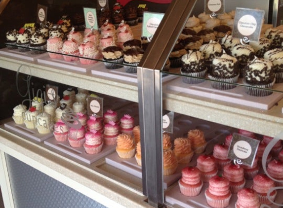 Gigi's Cupcakes - Cordova, TN