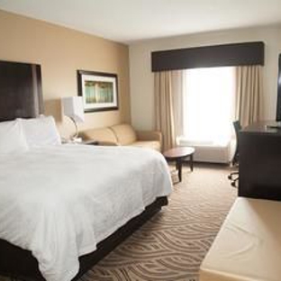 Hampton Inn & Suites - Alpharetta, GA