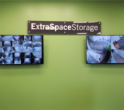 Extra Space Storage - Englewood, OH