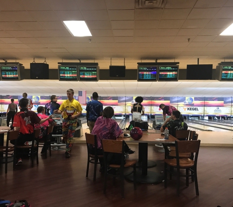 Freeway Lanes Bowling Group - Wickliffe, OH