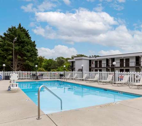 Quality Inn - Roxboro, NC