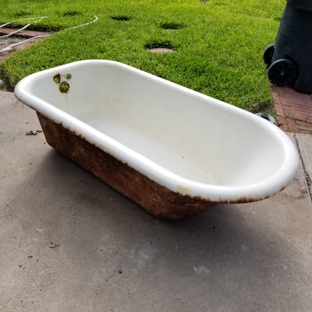 Profinish Bathtub and Tile Refinishing - Mcallen, TX. Before