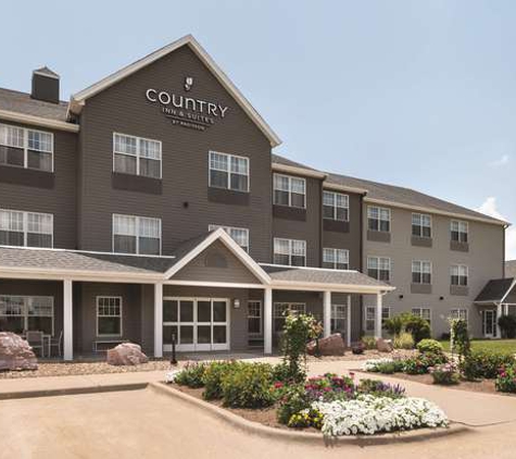 Country Inns & Suites - Pella, IA