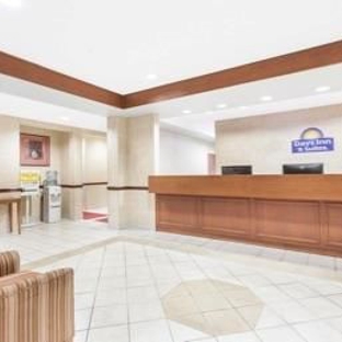 Days Inn & Suites by Wyndham Seaford - Seaford, DE