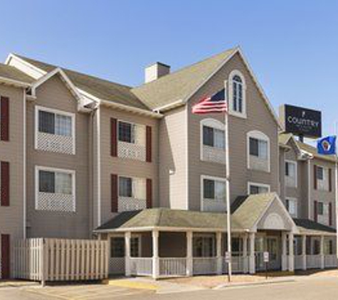 Country Inns & Suites - Owatonna, MN