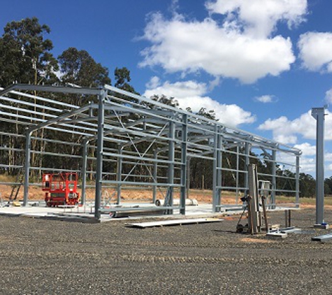 McHUGH STEEL FRAMING. Gable Shed Portal Frame with Awning