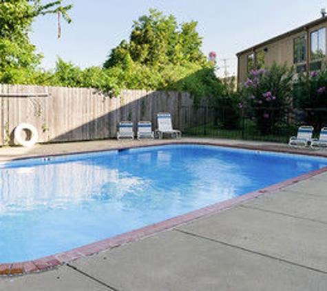 Econo Lodge - Yazoo City, MS