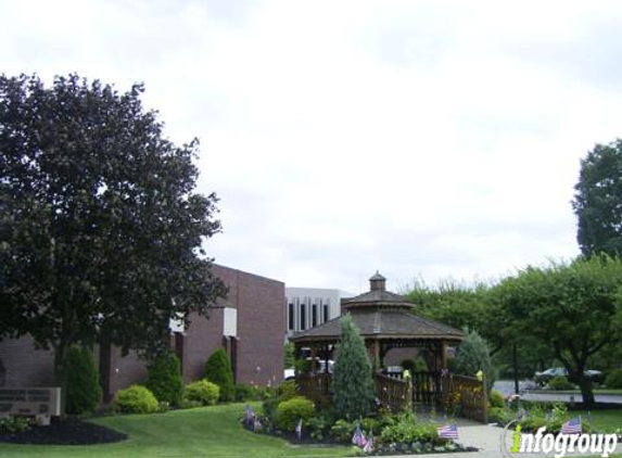 Brooklyn Heights Public Hall - Independence, OH