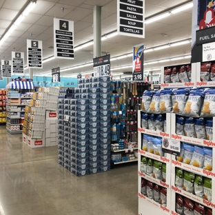 Hy-Vee - Windsor Heights, IA