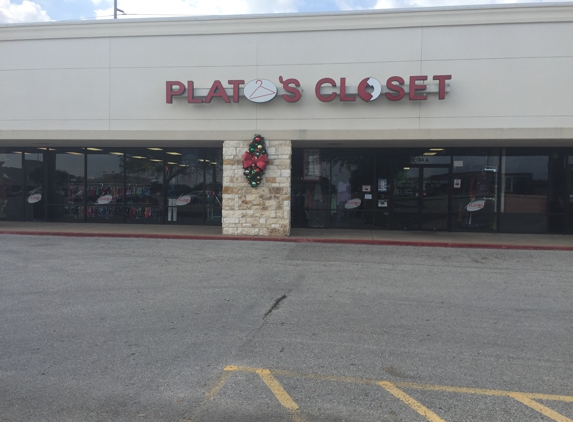 Plato's Closet College Station - College Station, TX