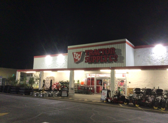 Tractor Supply Co - Sebring, FL