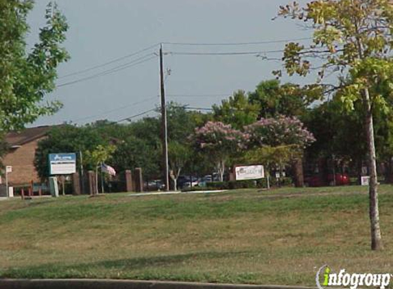 Park Center Apartments - Houston, TX