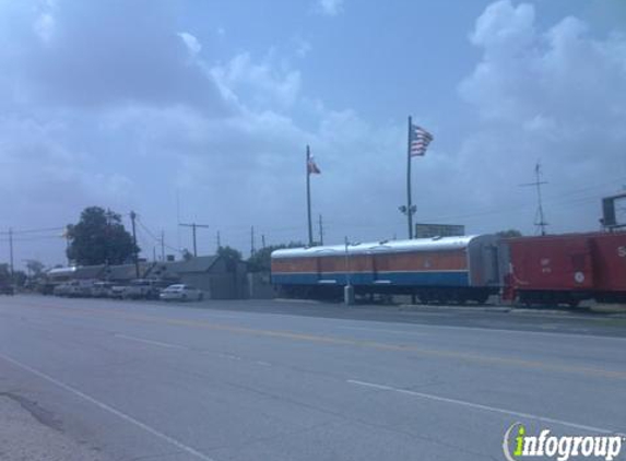 Railroad Crossing BBQ - Houston, TX