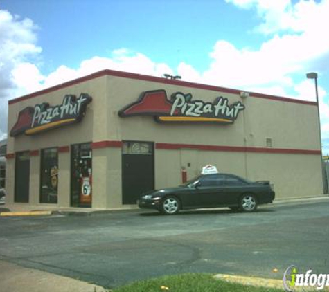 Pizza Hut - Houston, TX