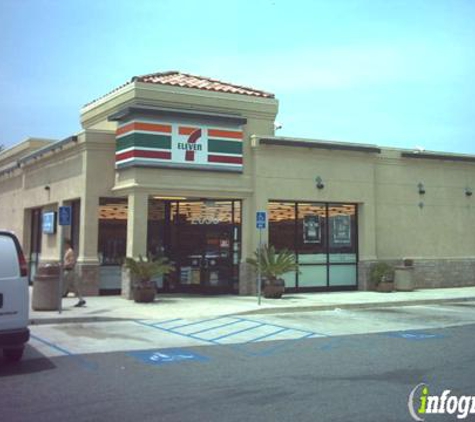 7-Eleven - Pomona, CA