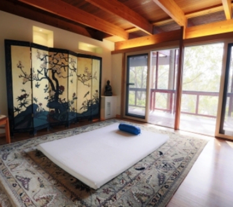 Shiatsu Massage Therapy by Clare Doube - Hunters Hill, NSW